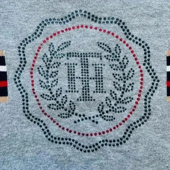 NWOT Women's Tommy Hilfiger Rhinestone Logo  Long Sleeve Crew Grey Size Medium - Picture 4 of 10